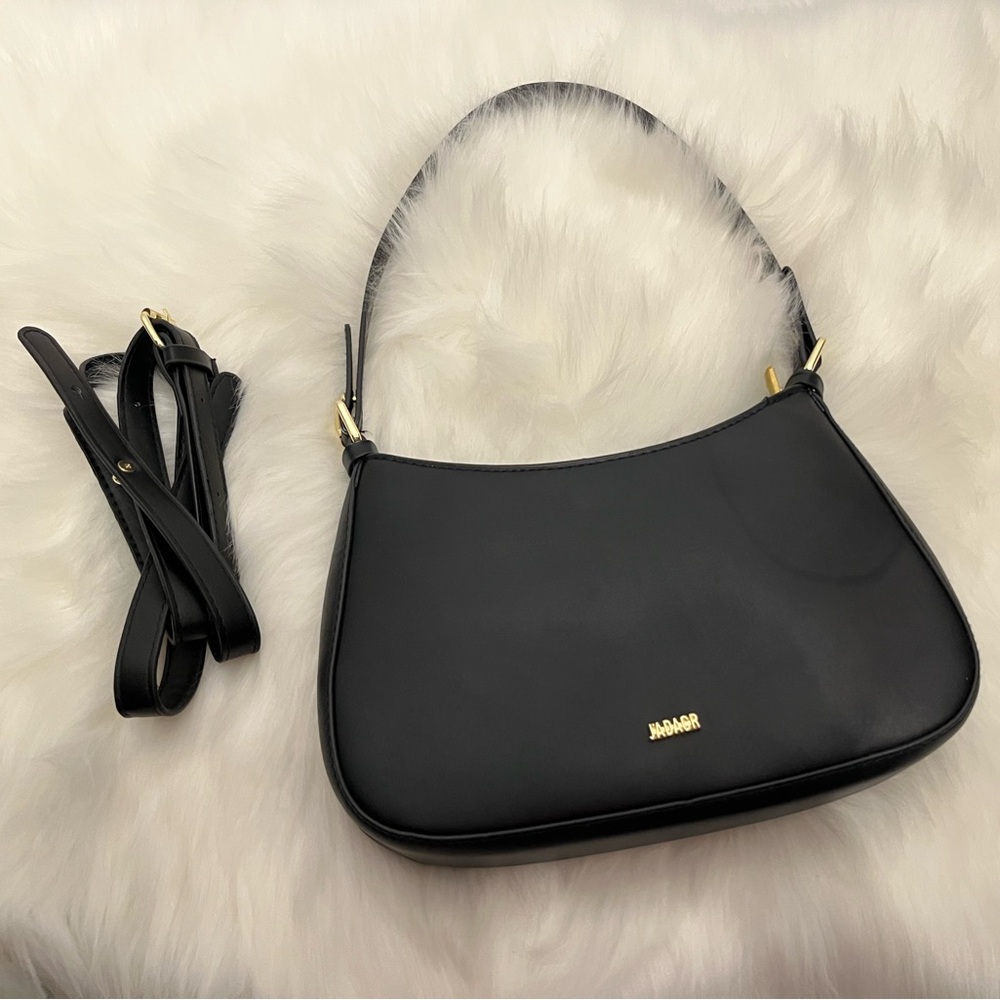 6/$32🛍️ SHEIN | Black Faux Leather Shoulder Bag